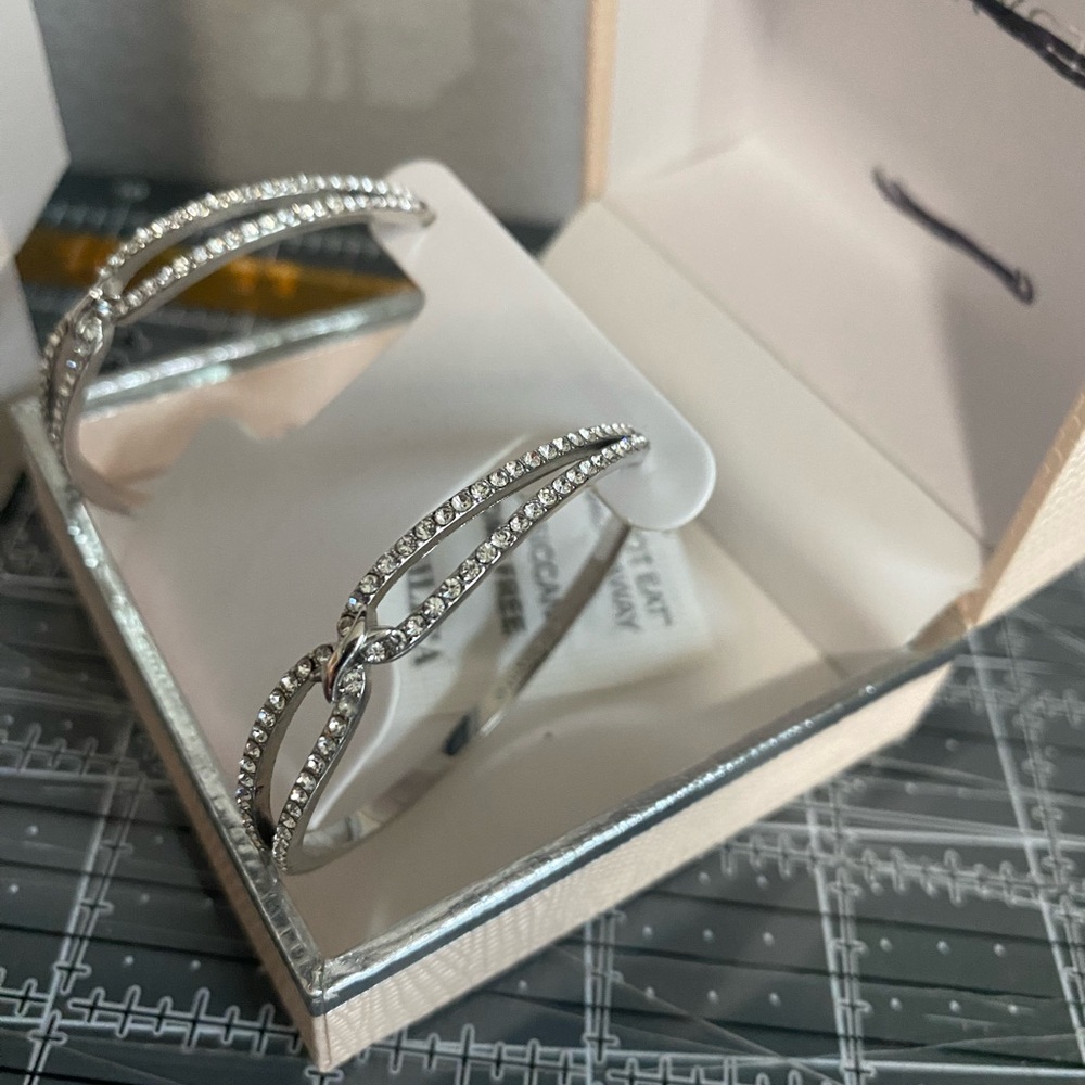 Hoop earrings with rhinestones